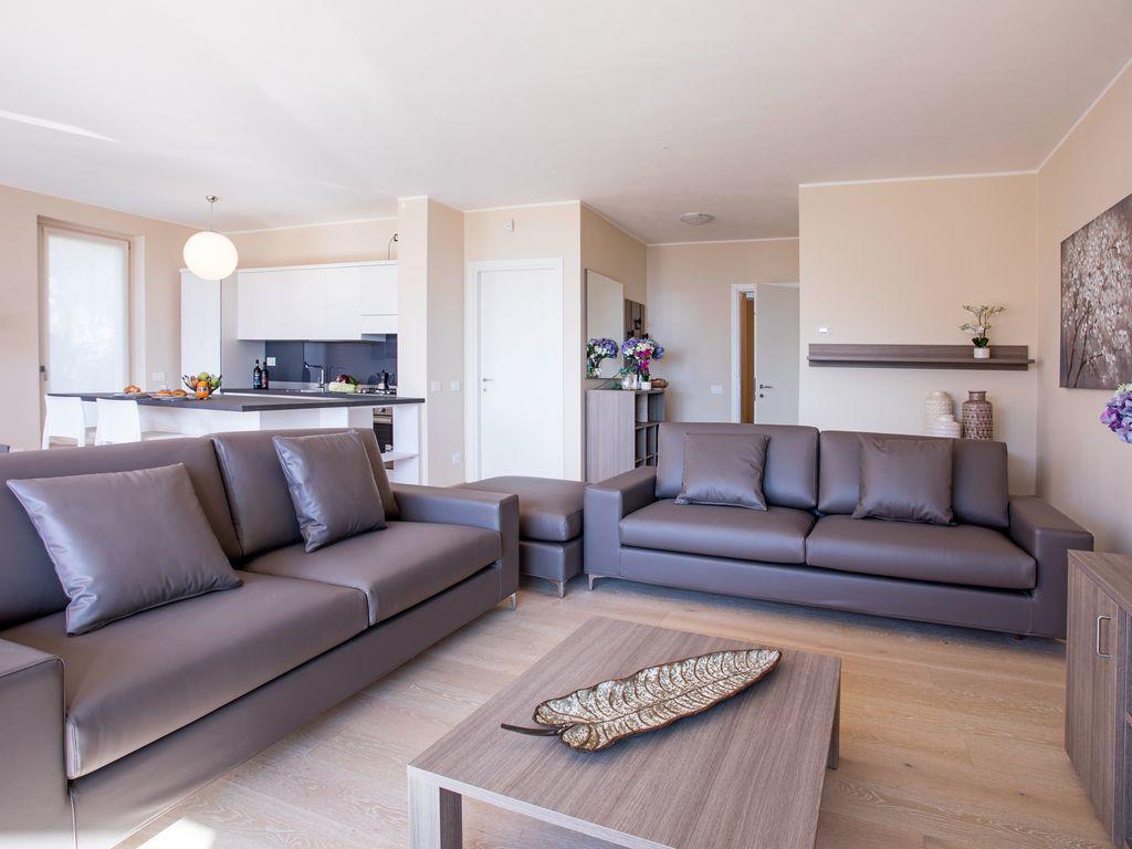 Ossuccio Grande C With Pool Sleeps 12 By Italian Vakantiehuis *